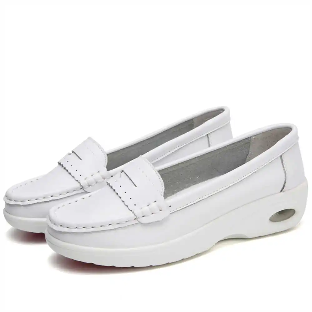 Białe buty sportowe z grubą po – Levels Of Men'S Formal Wear recenzja i cena