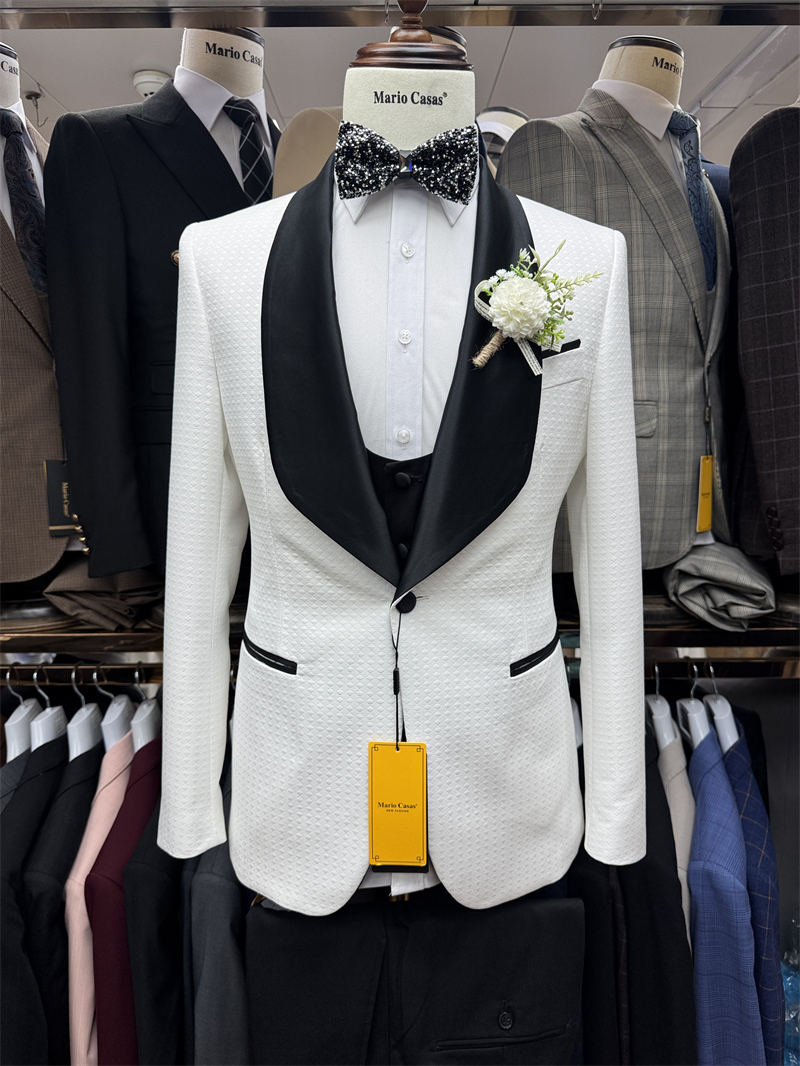 Smoking ślubny w kratę dla pan – Men Formal Wear 2025 recenzja i cena
